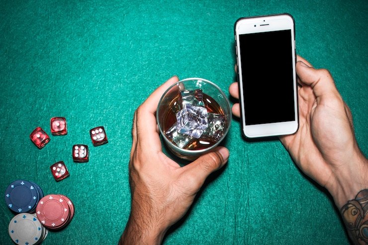 Antarmuka permainan Gaple Online di aplikasi mobile kasinojitu